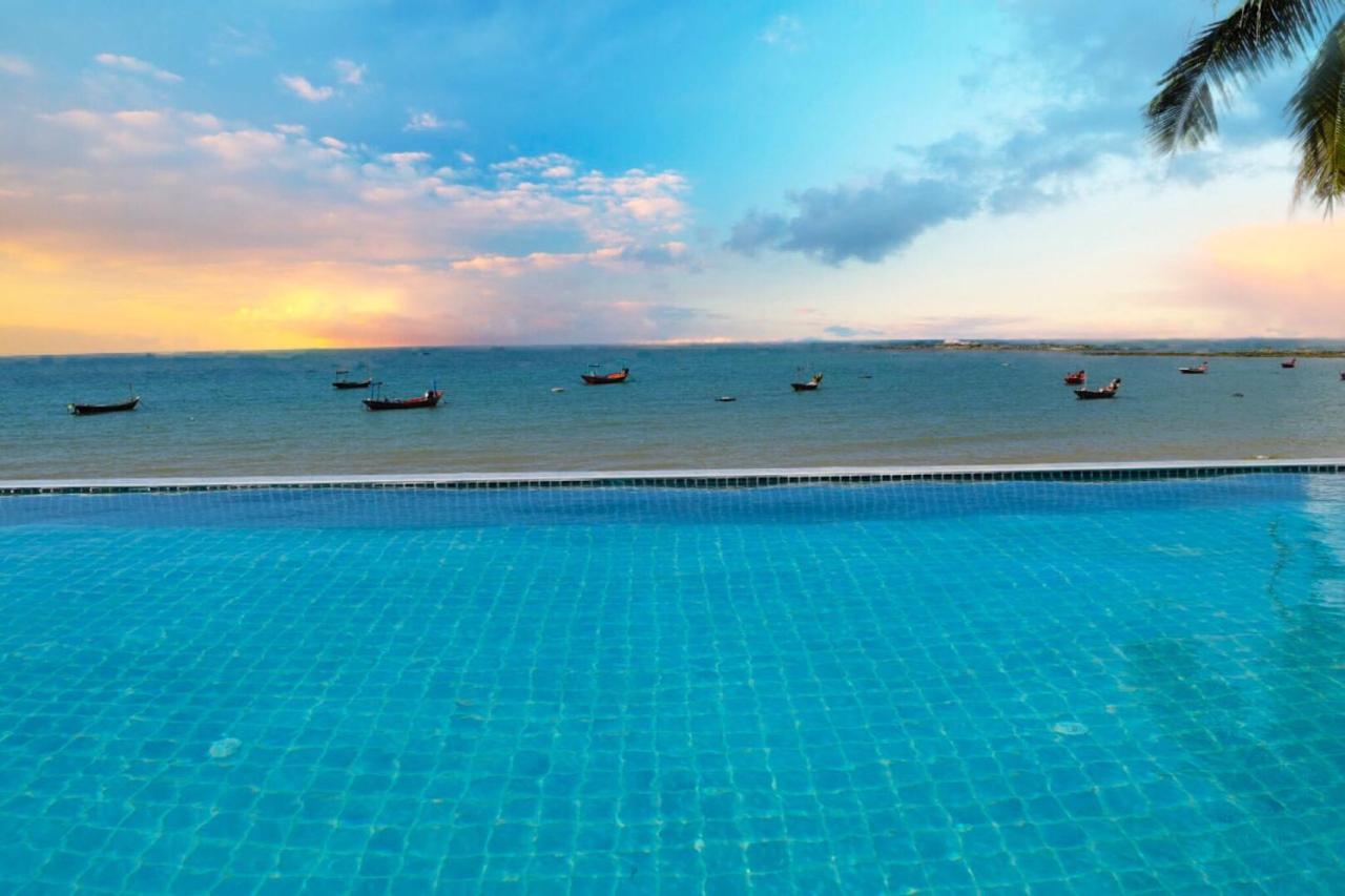 Royal Phala Cliff Beach Resort Ban Chang  Esterno foto