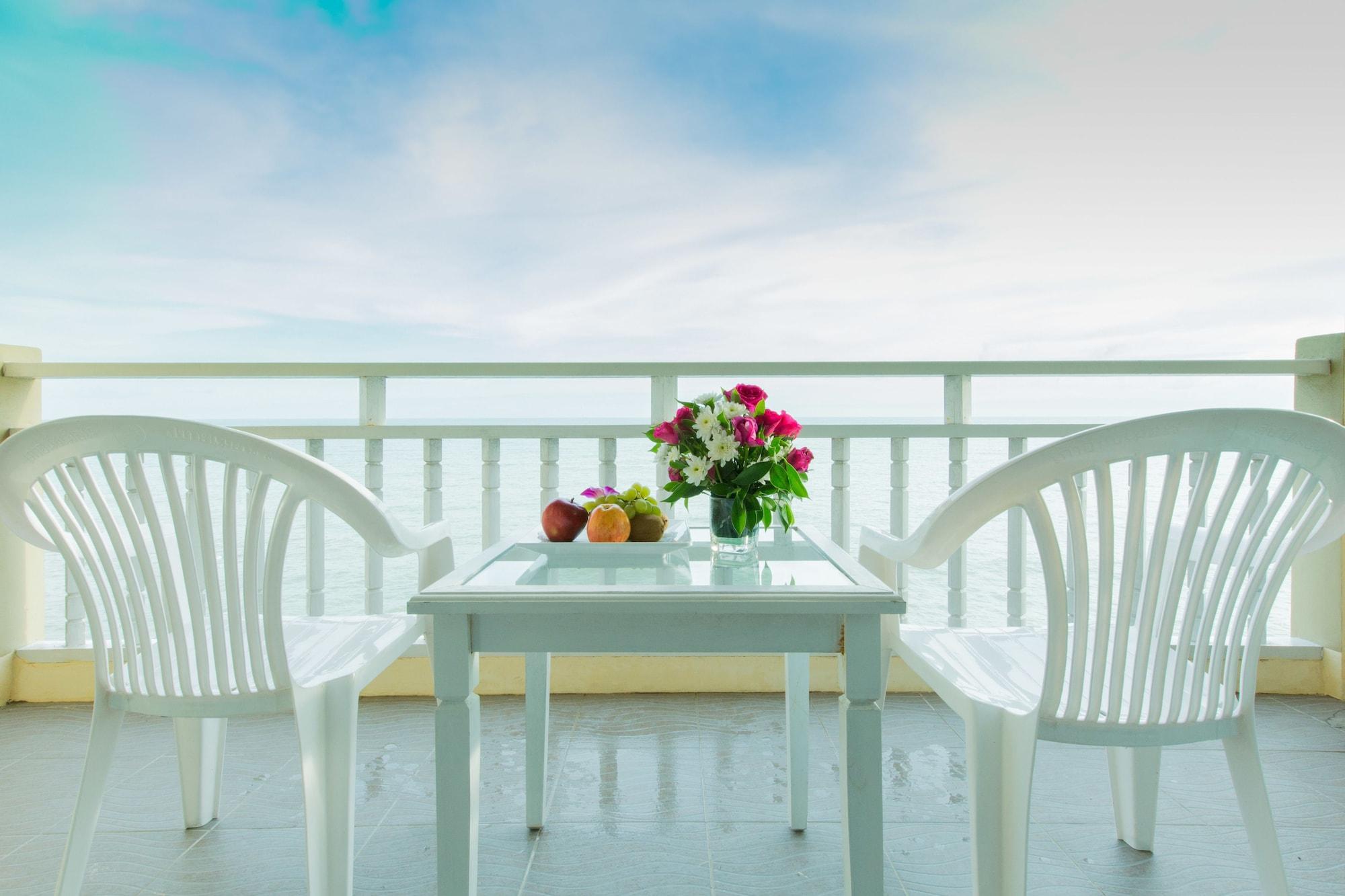 Royal Phala Cliff Beach Resort Ban Chang  Esterno foto