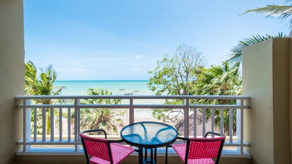 Royal Phala Cliff Beach Resort Ban Chang  Esterno foto