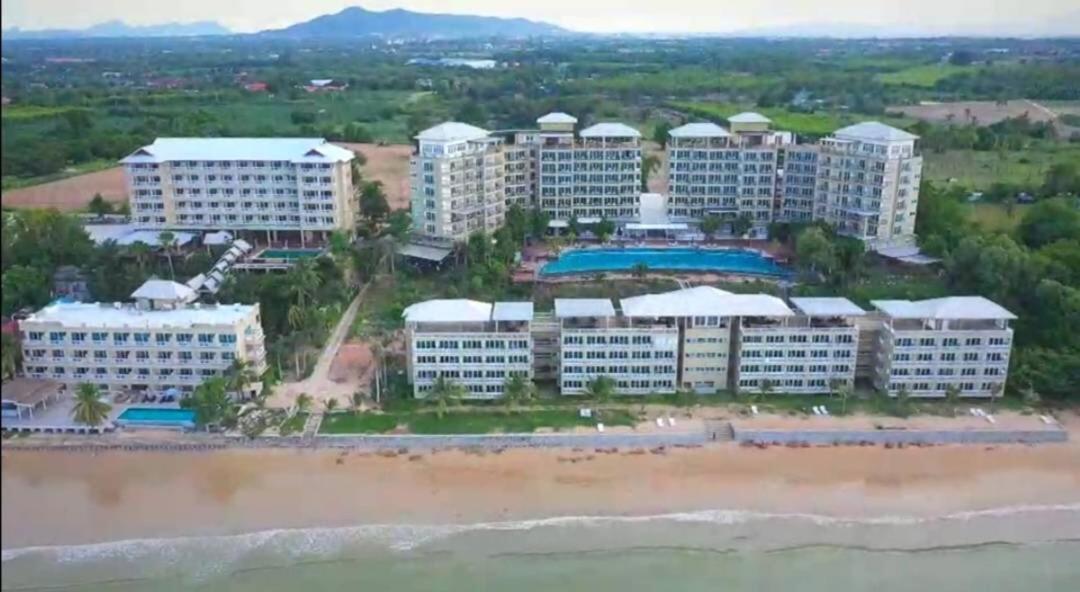 Royal Phala Cliff Beach Resort Ban Chang  Esterno foto
