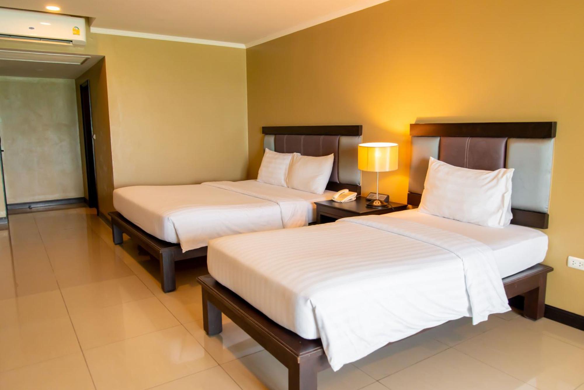 Royal Phala Cliff Beach Resort Ban Chang  Esterno foto