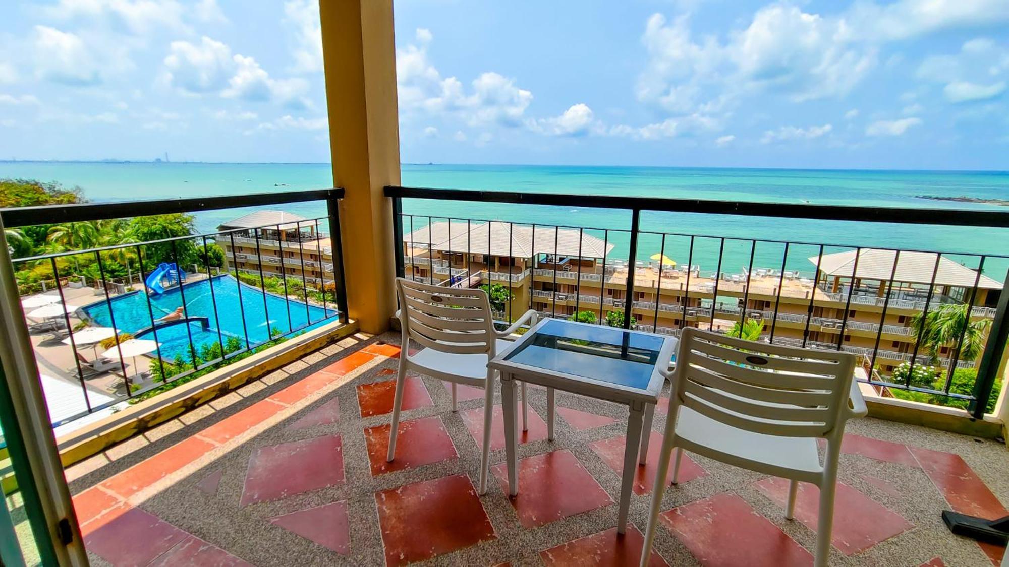 Royal Phala Cliff Beach Resort Ban Chang  Esterno foto